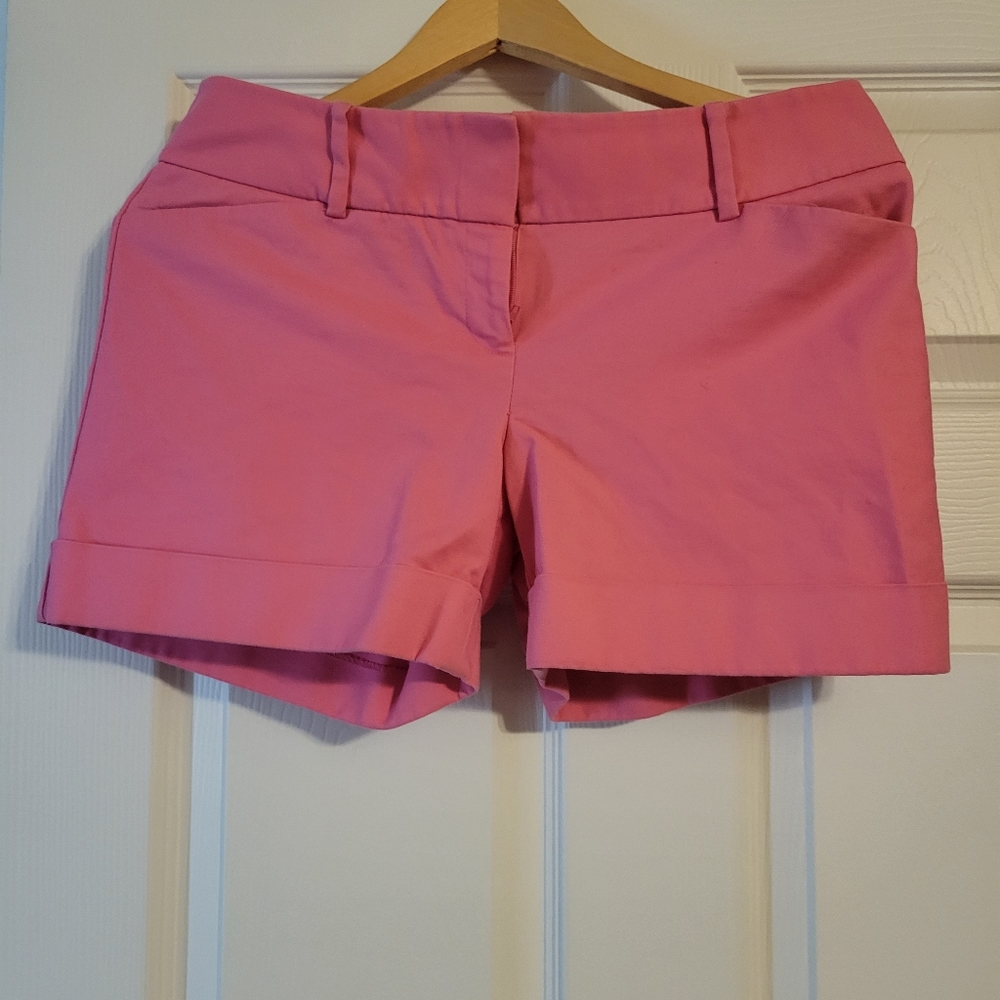 Pink casual shorts